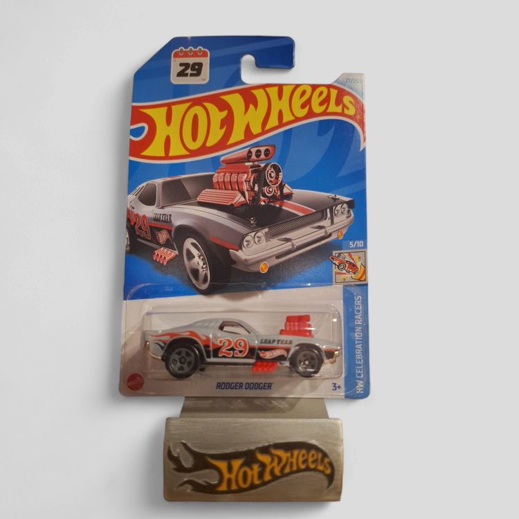 Hot Wheels HW Celebration Racers 2024 Rodger Dodger 5/10 L Kaufen auf