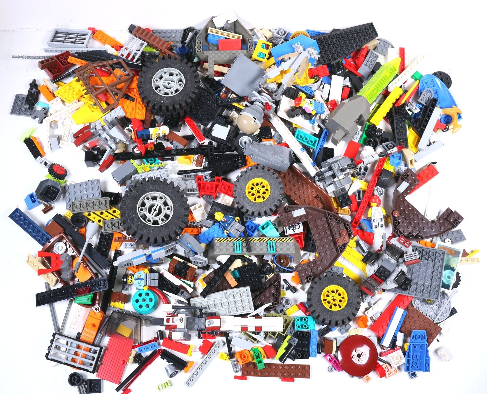 Lego Baukästen: 1.5 kg. Legoteile mit Minifiguren – Gebraucht aus Hettlingen von Scholi99