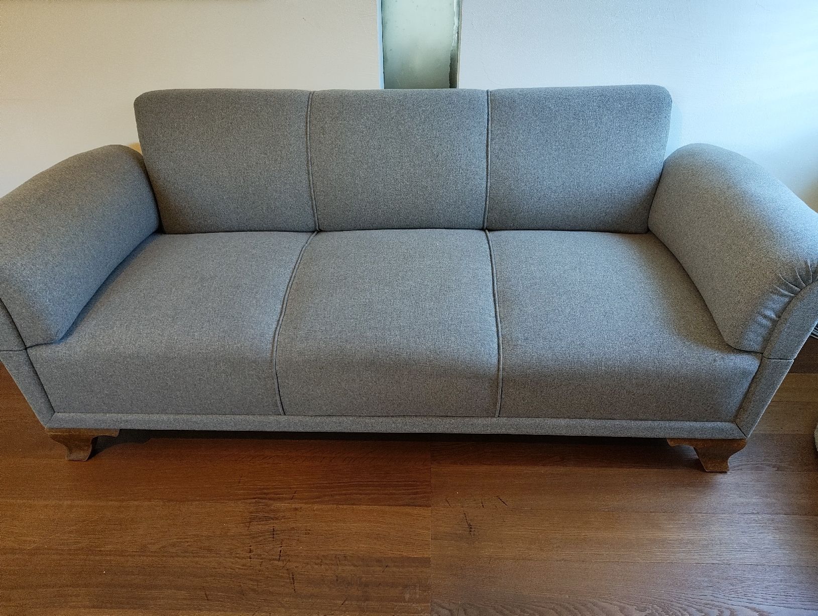 Sofas: Sofa – Gebraucht aus Steinen von Olimey