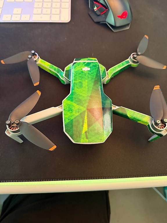 Modellismo RC: Drohne DJI mini 2 mit Zubehör – Usato da Burgdorf venduto da dkr_d2fl