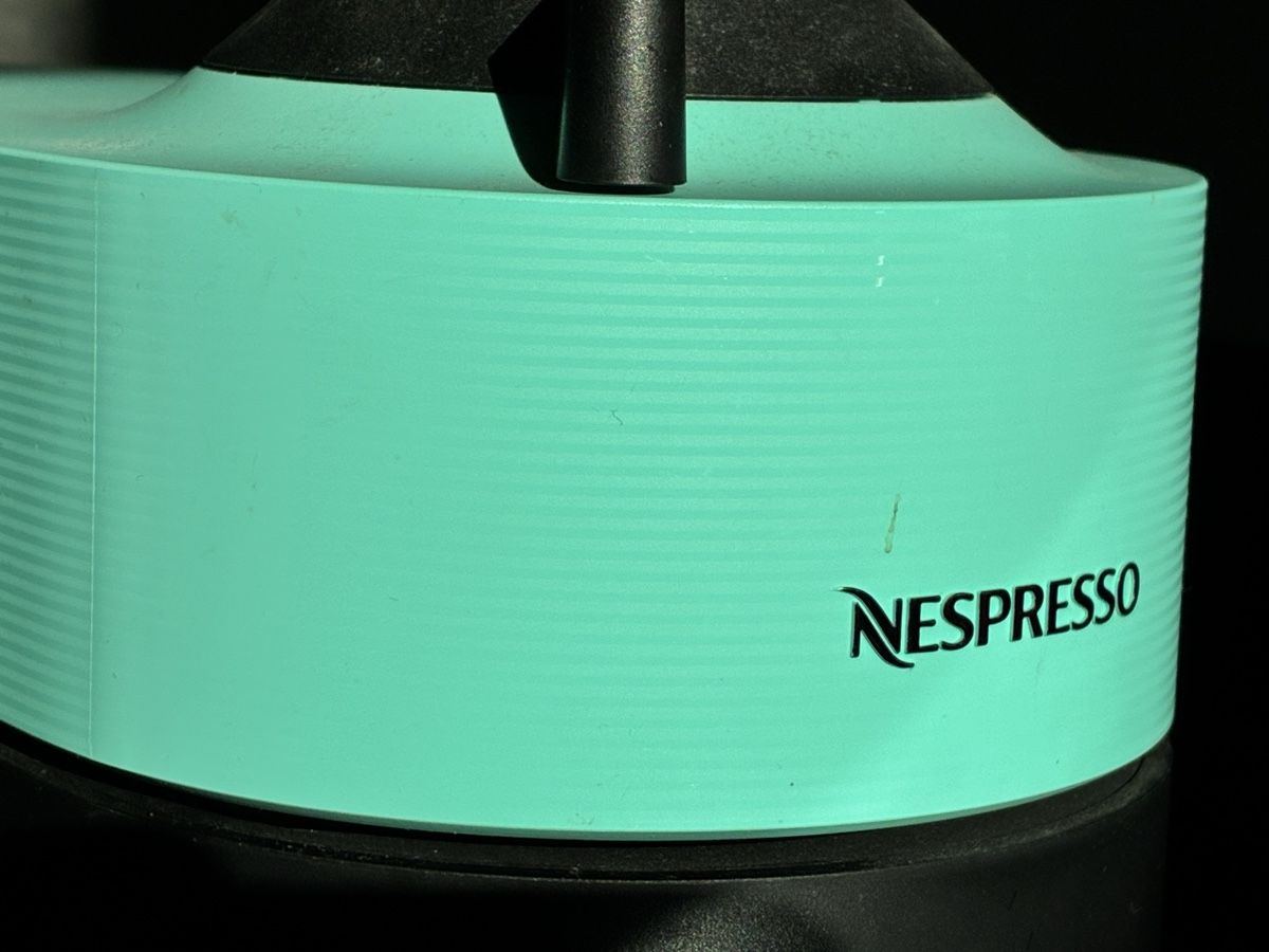 Nespresso Kaffeemaschinen & Espressomaschinen: Nespresso Vertuo Kaffeemaschine  – Neu (gemäss Beschreibung) aus Limpach von oberaschi 2
