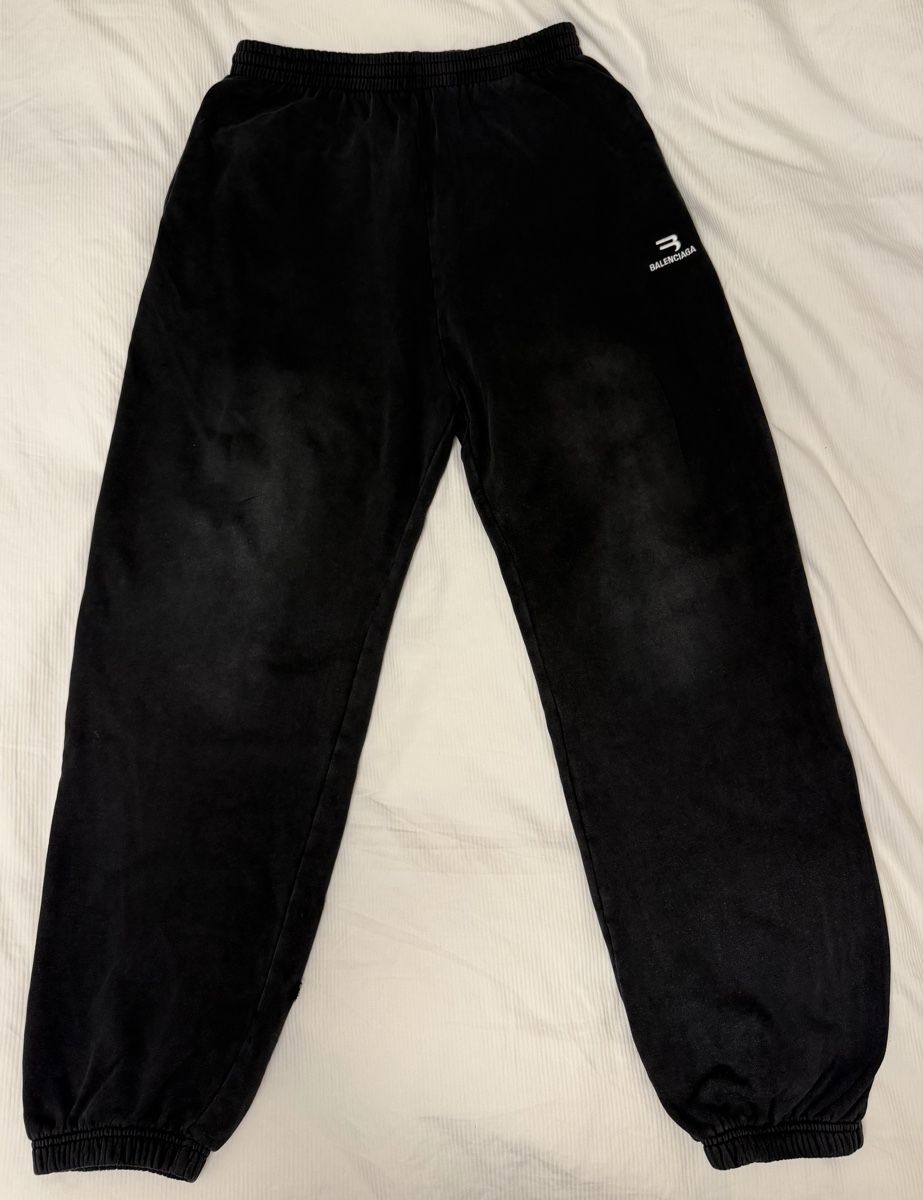 Balenciaga Pantaloni: Balenciaga Jogger – Usato da Würenlos venduto da sain11