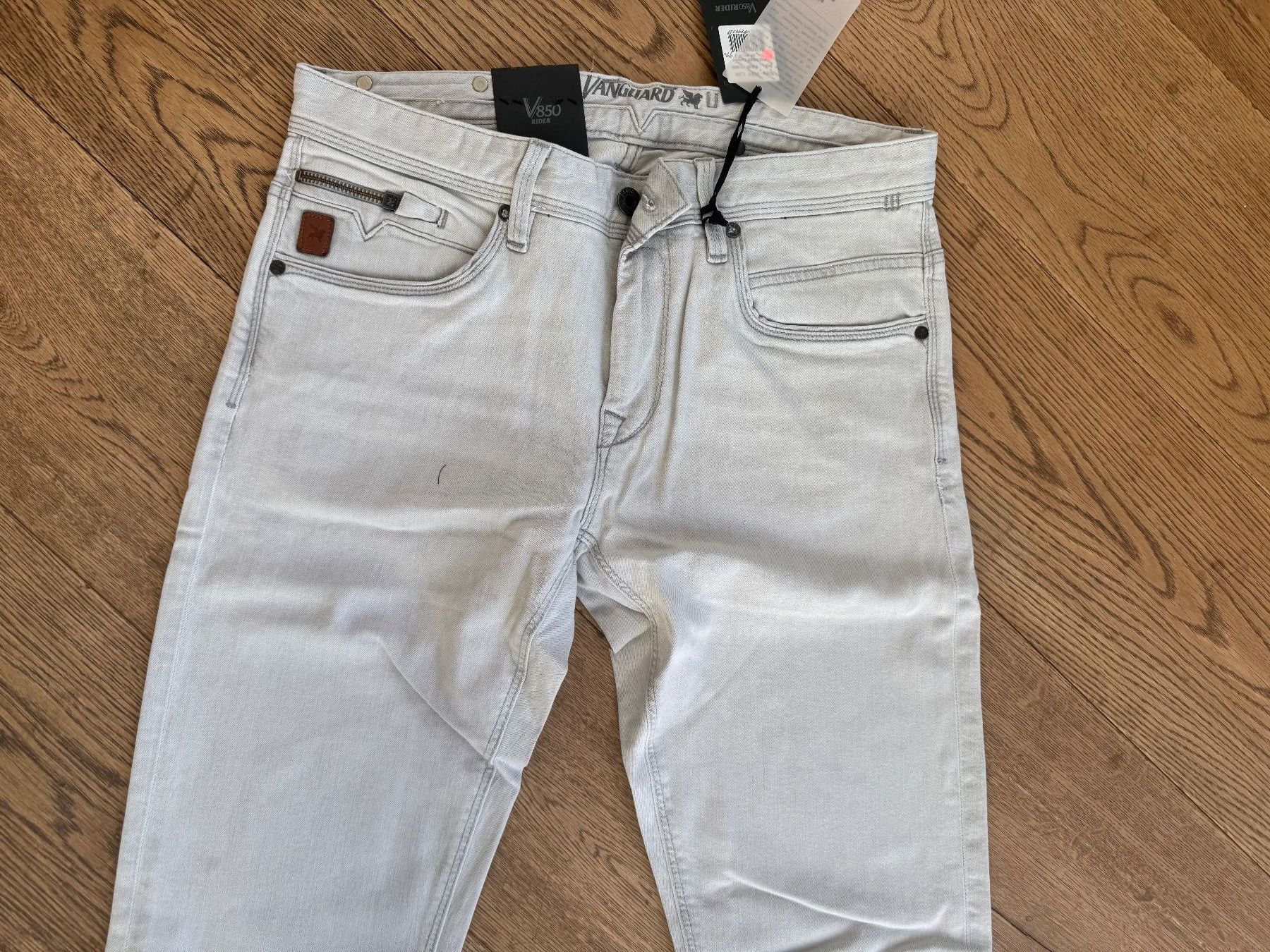 Jeans: Jeans, Vanuard **NEU**  31/34 – Usato da Stettfurt venduto da outlet72 2
