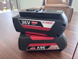 Bosch Ladegerät AL 36V-20 mit vier 36V 2.0Ah Akkus