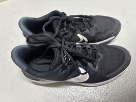 Nike Star Runner Gr 40 in sehr gutem Zustand, schwarz