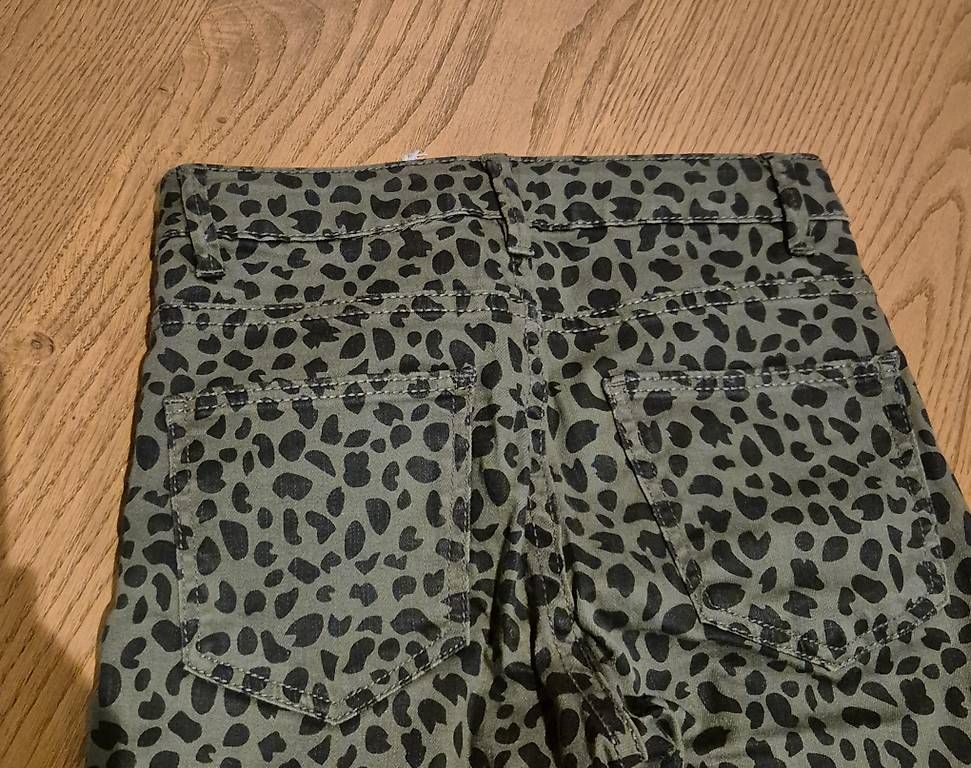 Mango Pantaloni: Hose Gr. 146 – Usato da Bülach venduto da Best-Touchdown 2