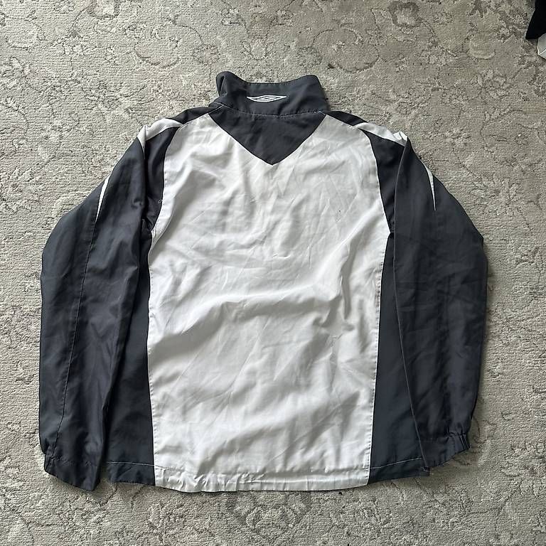 Giacche: Lyon Vintage Trackjacket – Usato da Hettiswil venduto da mat_8jyn 1