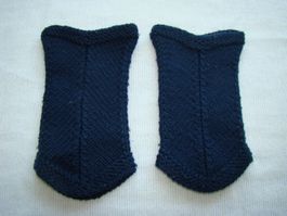 Hanteli Pulswärmer dunkelblau gestrickt