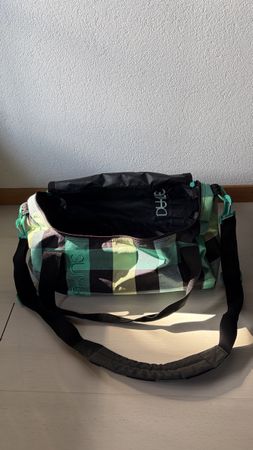 Dakine Sporttasche