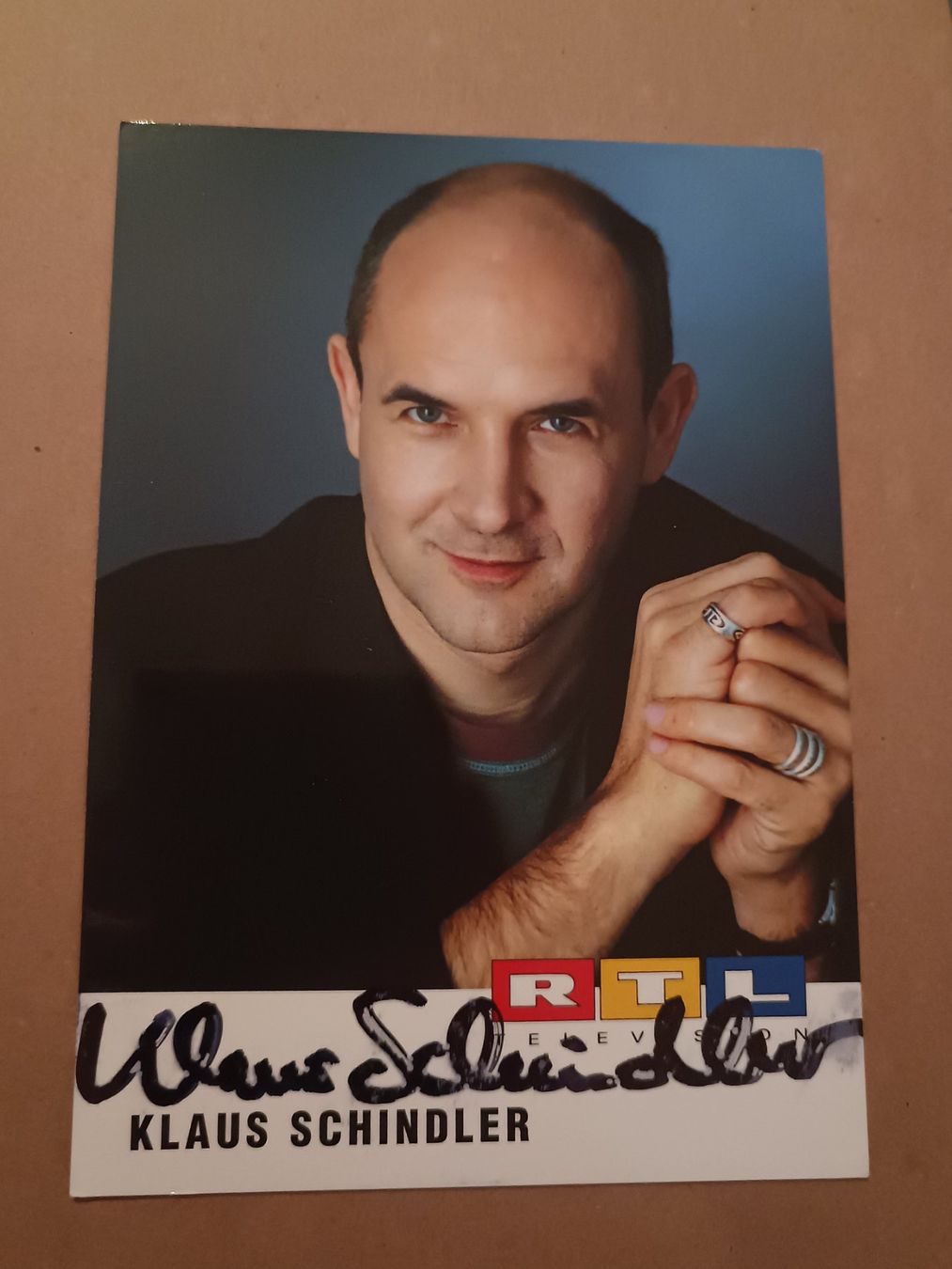Autografi: Klaus Schindler - handsigniet – Usato da Menziken venduto da Artographs