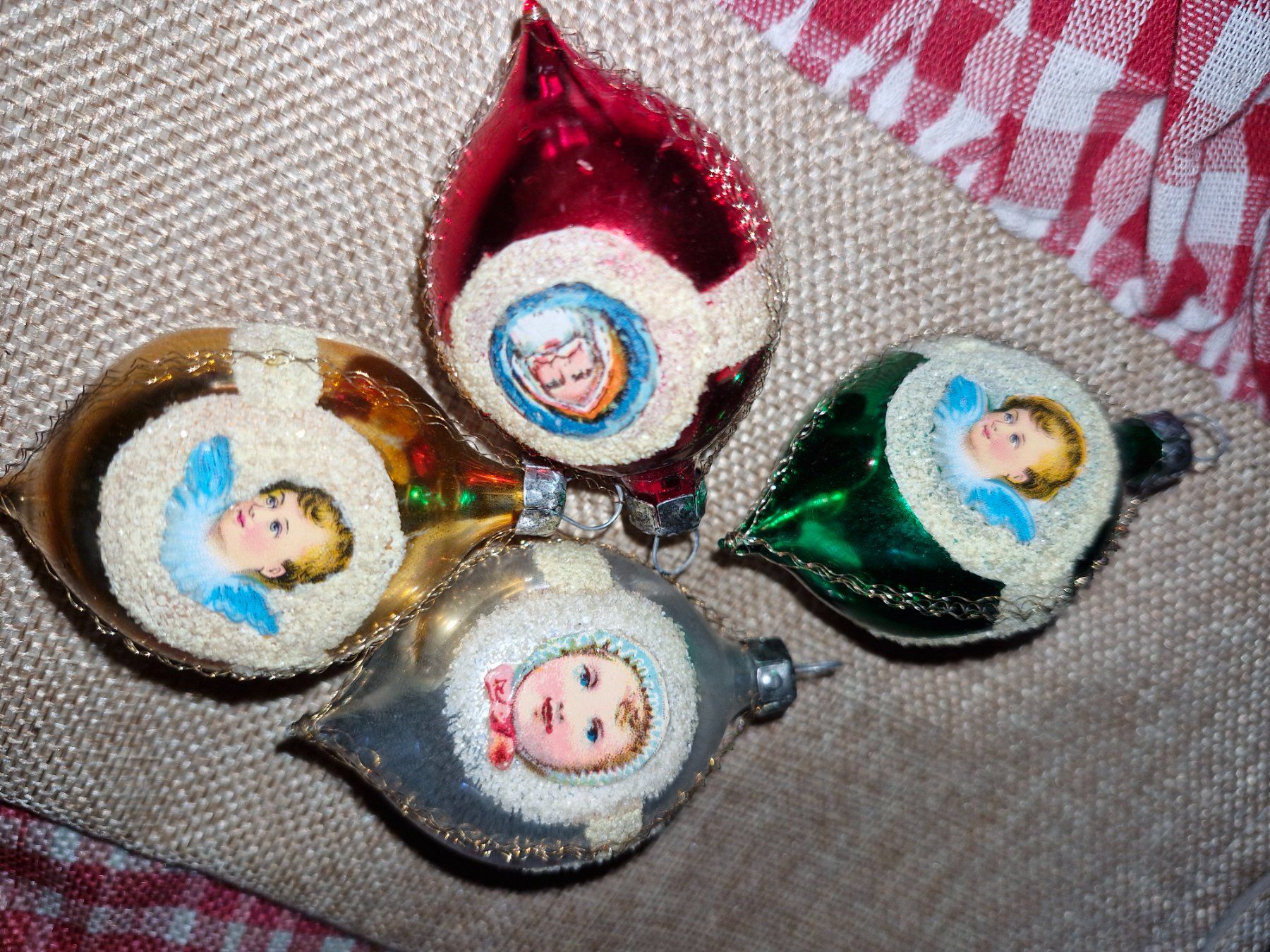 Toutes les décorations: antiker Christbaumschmuck – D'occasion à Guarda par rue_bpd7