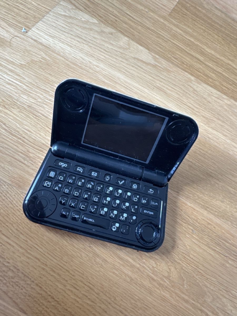 Telefoni cellulari / Smartphones: Ogo pocket communicator, Schwarz, – Usato da Zürich venduto da zaz_5d69 1