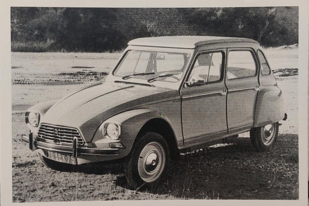 Cartoline postali: CITROËN DYANE 6 de 1976 – Nuovo (secondo la descrizione) da Delémont venduto da Domdom1