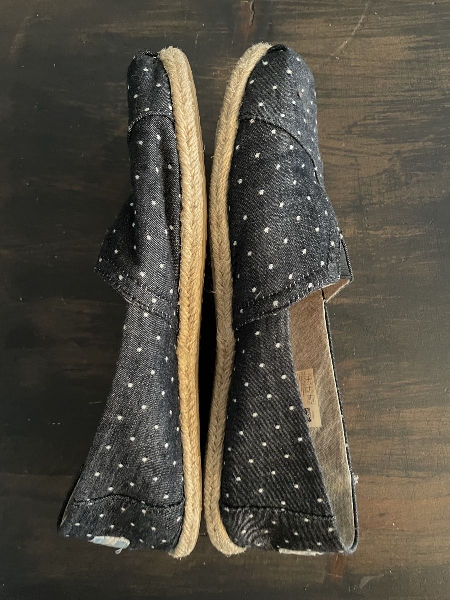 Toms Damenschuhe: Toms Schuhe Grösse 7.5 / 41 – Gebraucht aus Rotkreuz von Rajah 2