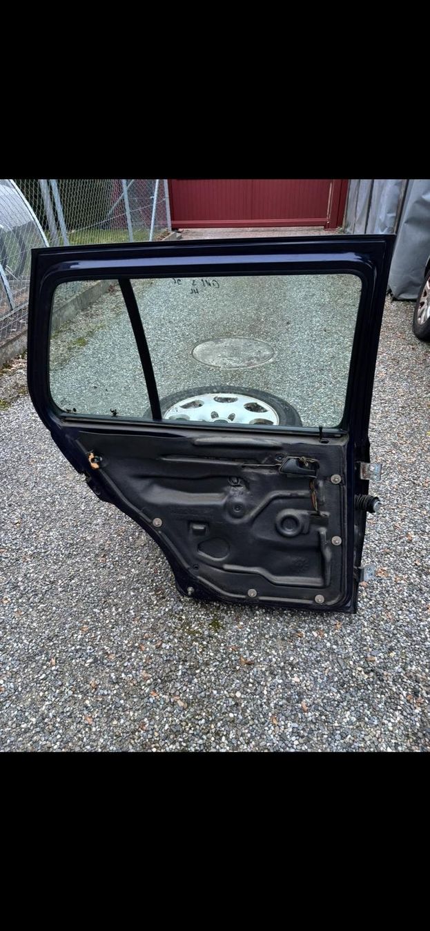 VW Accessori per altri veicoli: VW Golf 3 5 Door Türe HL – Usato da Rothenhausen venduto da Deltassion 2