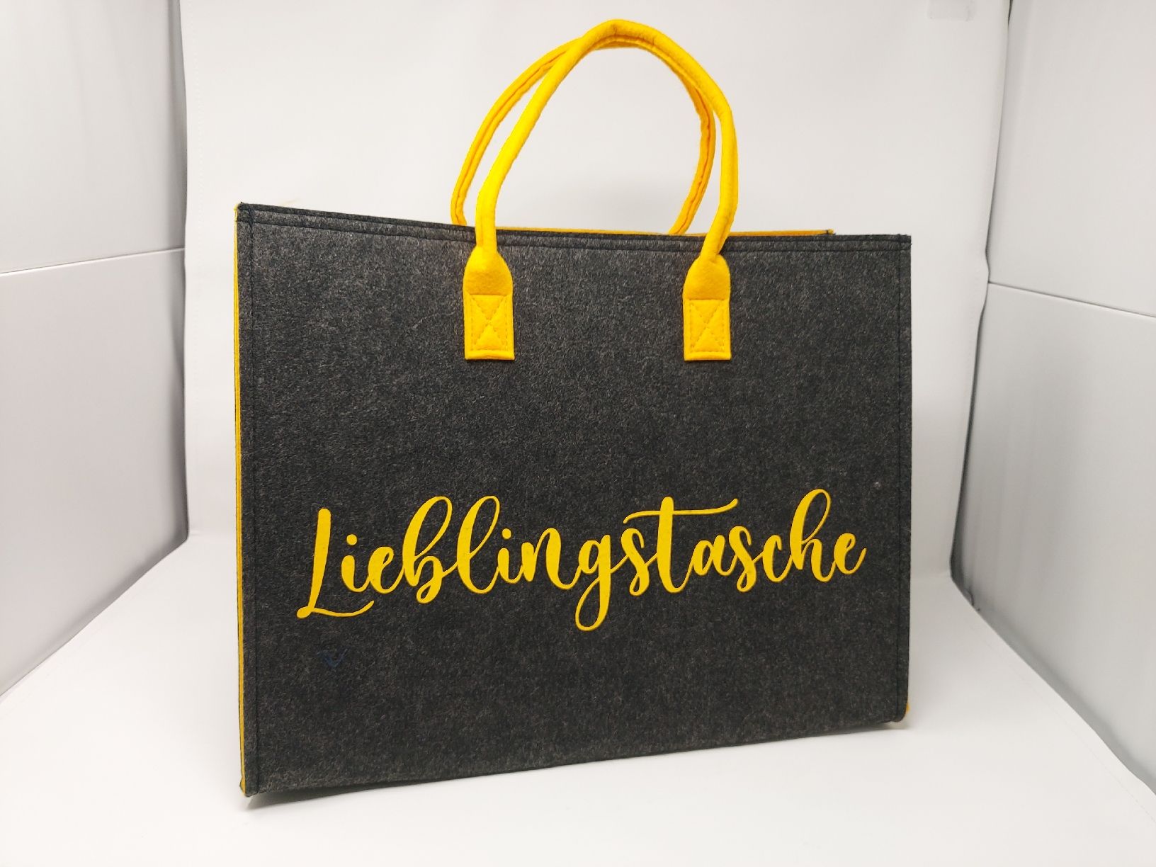 Borse: (Lieblings-) Tasche – Nuovo (secondo la descrizione) da Meisterschwanden venduto da phaus38