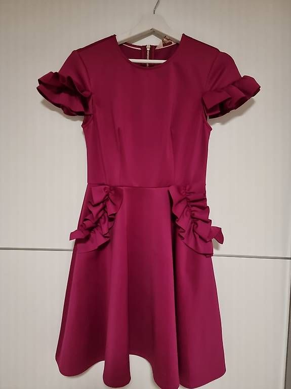 Ted Baker Vestiti: Ted Baker Kleid Gr 36 purpur – Nuovo (secondo la descrizione) da Zürich venduto da Takili123 1