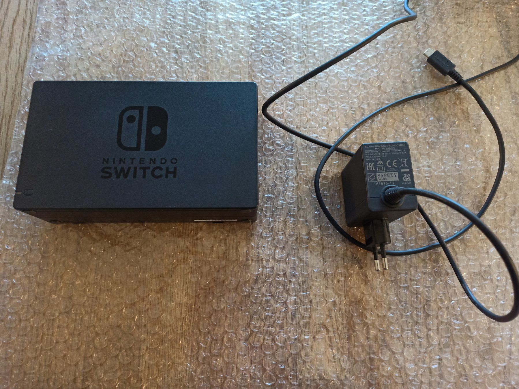 Docking station: Original Nintendo Switch TV-Dockingstation mit Netzteil NSW – Usato da Oberweningen venduto da mar_87mx 2