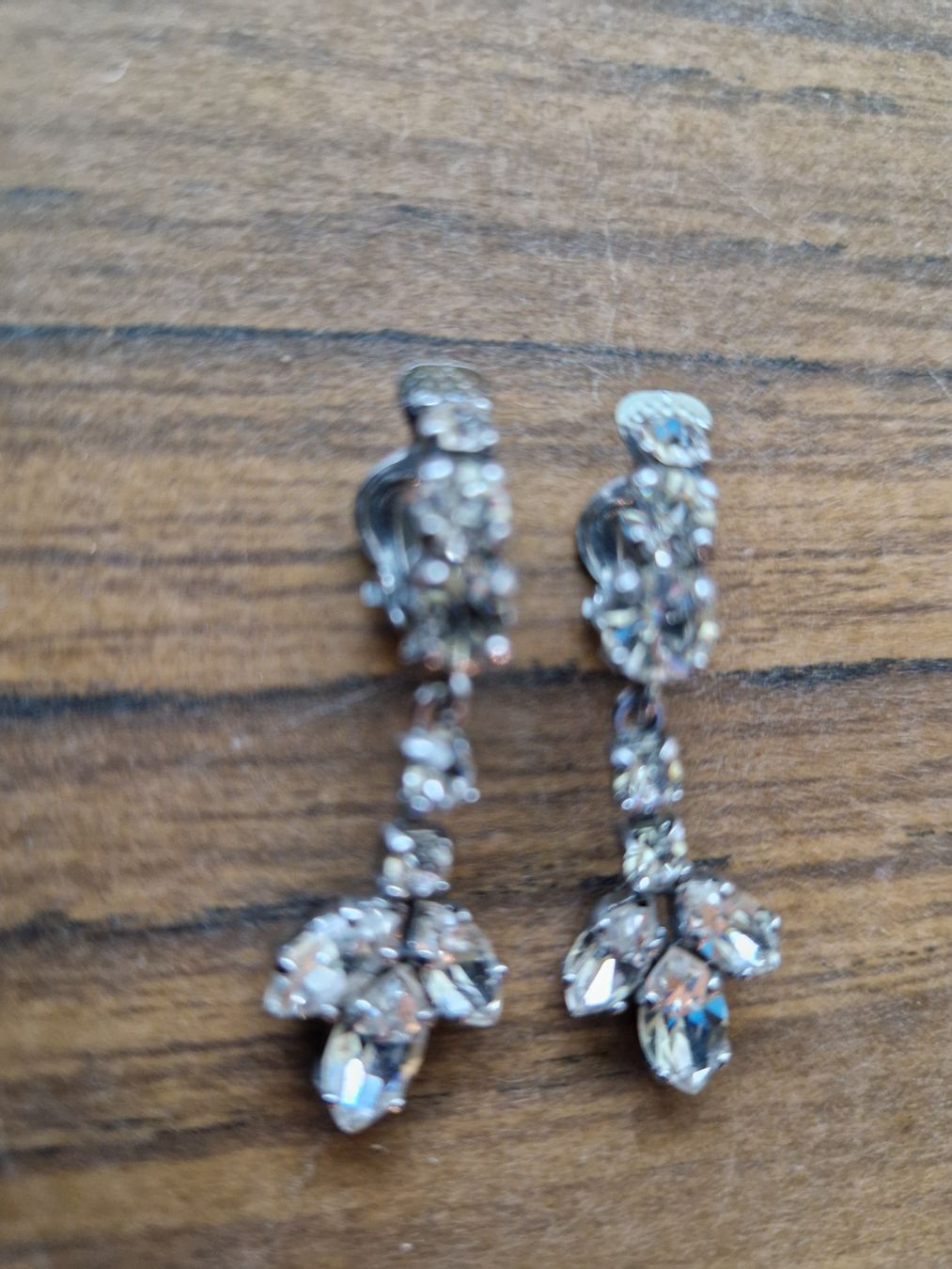 Orecchini pendenti & Orecchini a lobo: Ohrclips Strass 1950er – Usato da Mörschwil venduto da wunderkiste44 2