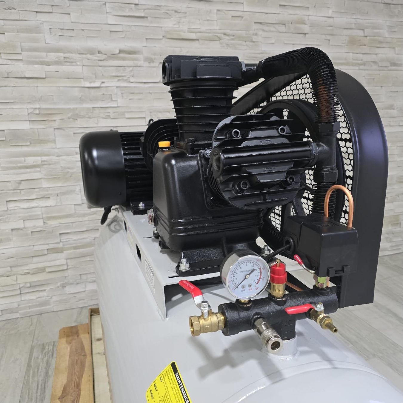 Kompressoren: Druckluft Kompressor 200 Liter - 7.500W Druckluftkompressor – Neu (gemäss Beschreibung) aus Baar von Werkzeugzentrum 5