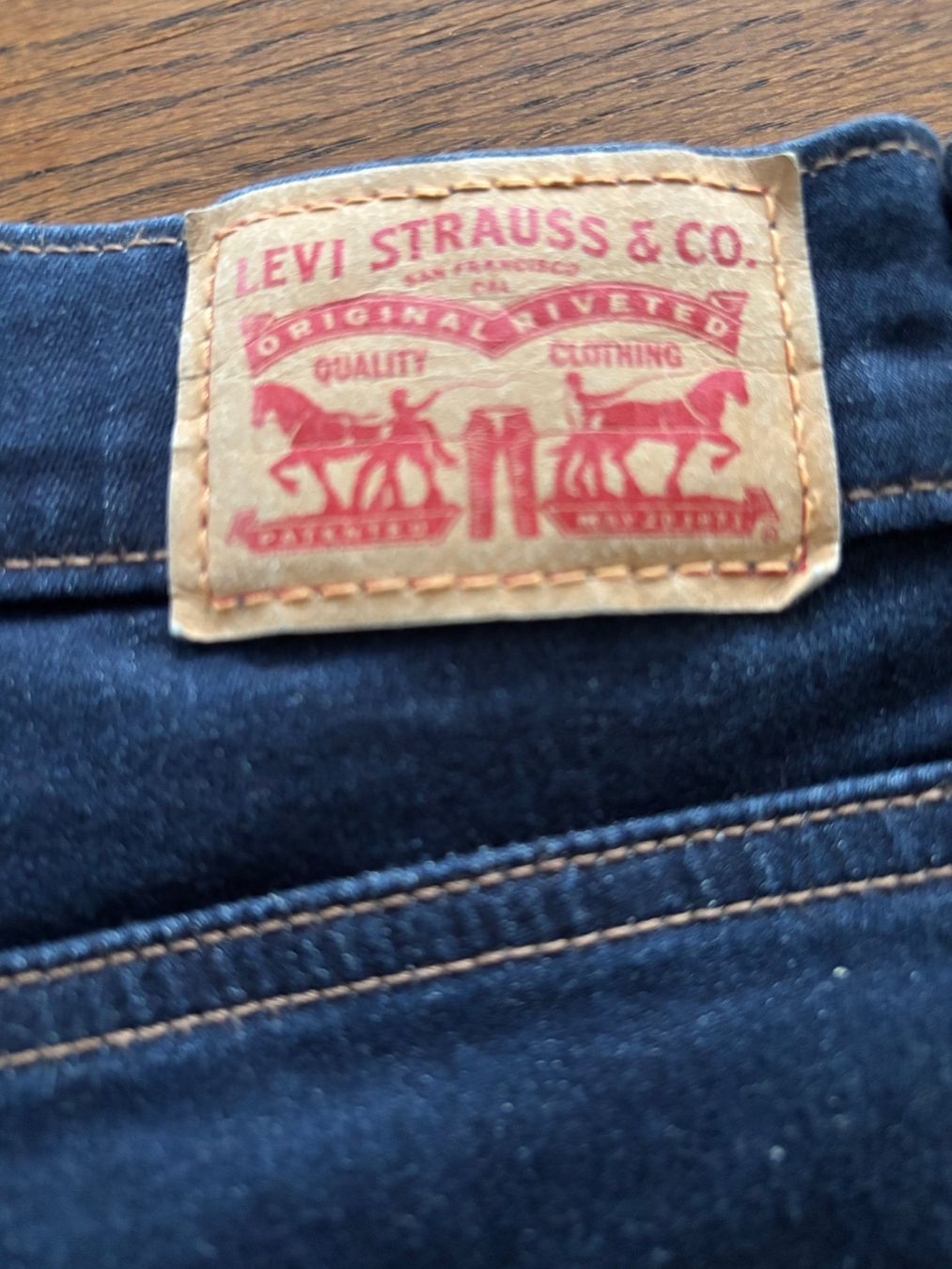 Levi's Jeans: Jeans Levis – Usato da Grand-Lancy venduto da hip_2rbd 2