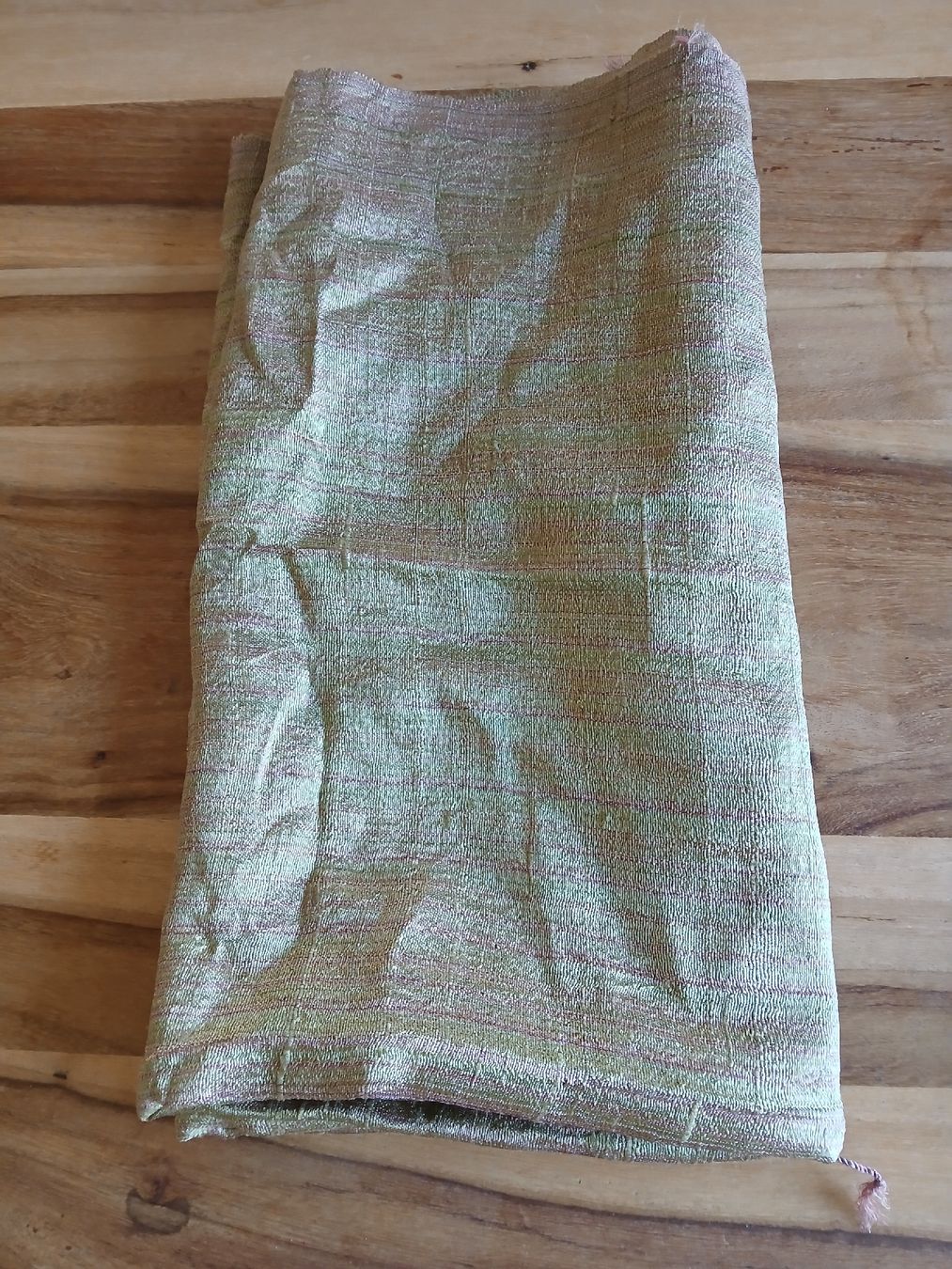 Foulard & Sciarpe: Silk scarf! Elegant Spring Scarf - Gold-Green – Usato da Dübendorf venduto da LoRi-2026 2