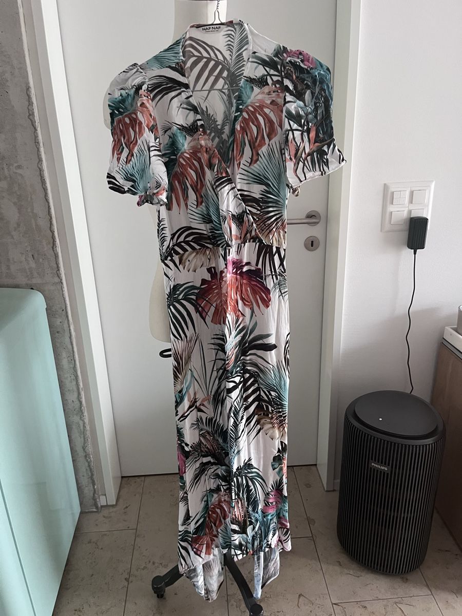 Lots de vêtements: Naf Naf Kleid - Gr 38 – D'occasion à Zollikerberg par LLV