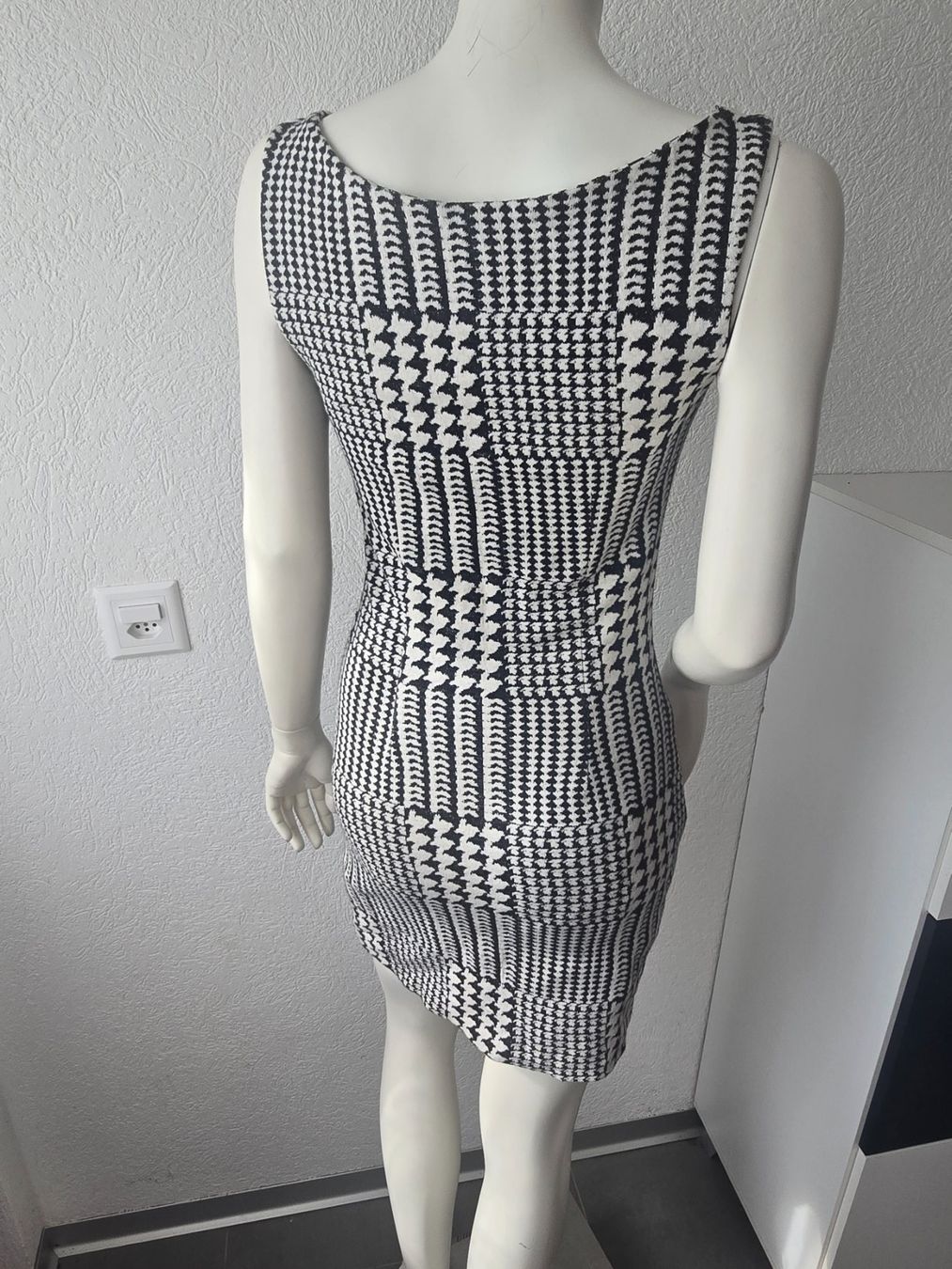 Vestiti: Robe MANGO Taille S – Usato da Les Verrières venduto da kitel79 7