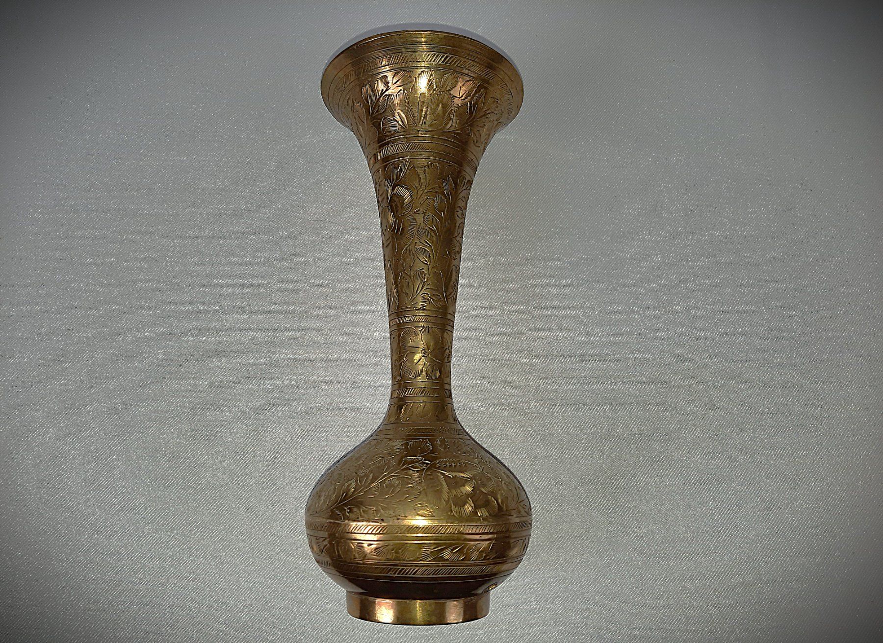 Vasen & Gefässe: Antike Vase aus Messing INDIA Handbearbeitet – Gebraucht aus Beinwil am See von Restwert_Beinwil 2