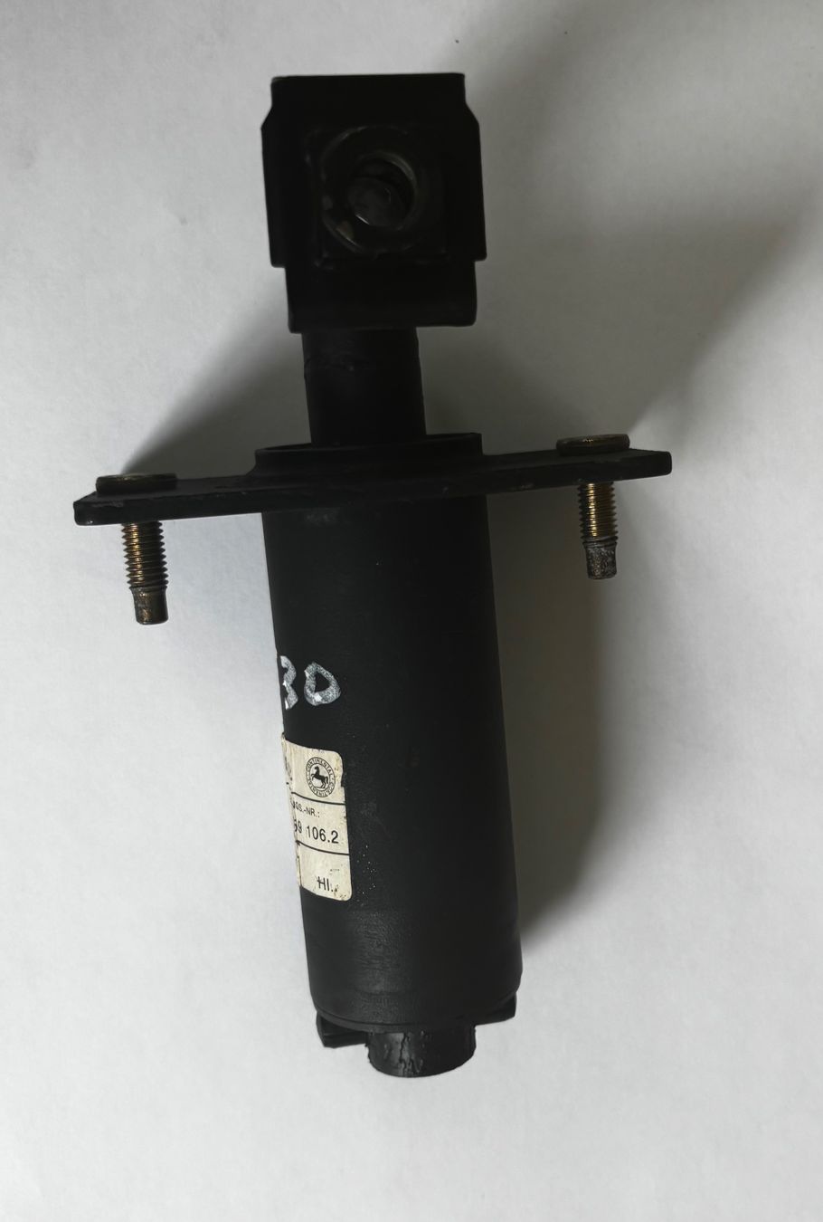 Tutti pezzi di ricambio auto: BMW E30 Pralldämpfer hinten Original – Usato da Schöfflisdorf venduto da jonas_nora