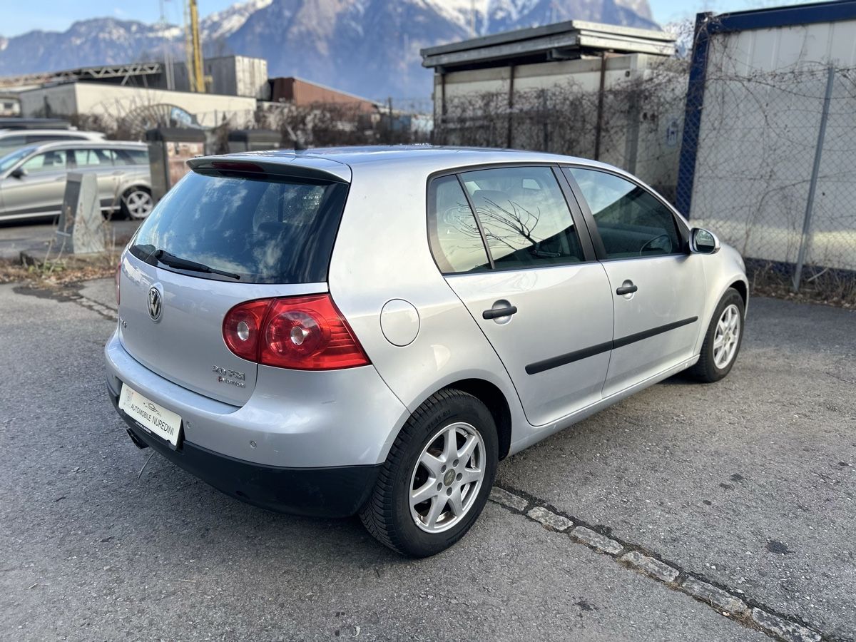 VW Automobili: VW Golf V 2.0 FSI 4-Motion – Usato da Sargans venduto da automobilen 2