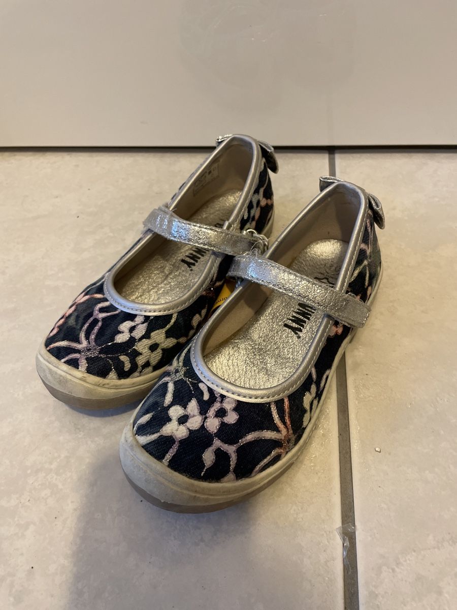 Scarpe per ragazze: Ballerinas Grösse 30 – Usato da Zürich venduto da K.St.