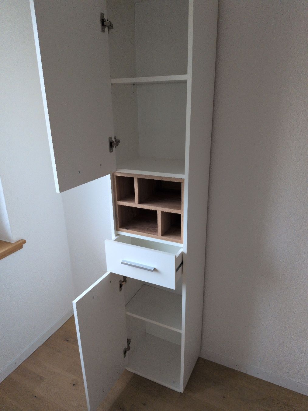Armadi: Badezimmerhochschrank  – Usato da Ortschwaben venduto da Franzbaum 2
