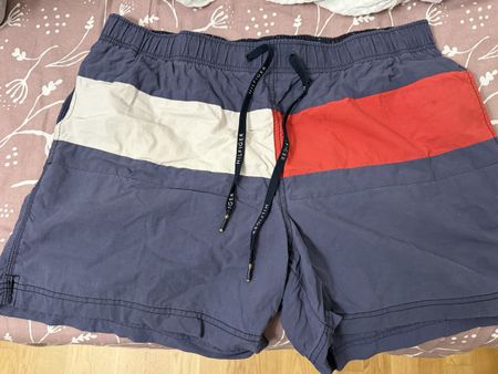 Badehose Tommy Hilfiger Grösse L/ XXL Farbig Guter Zustand