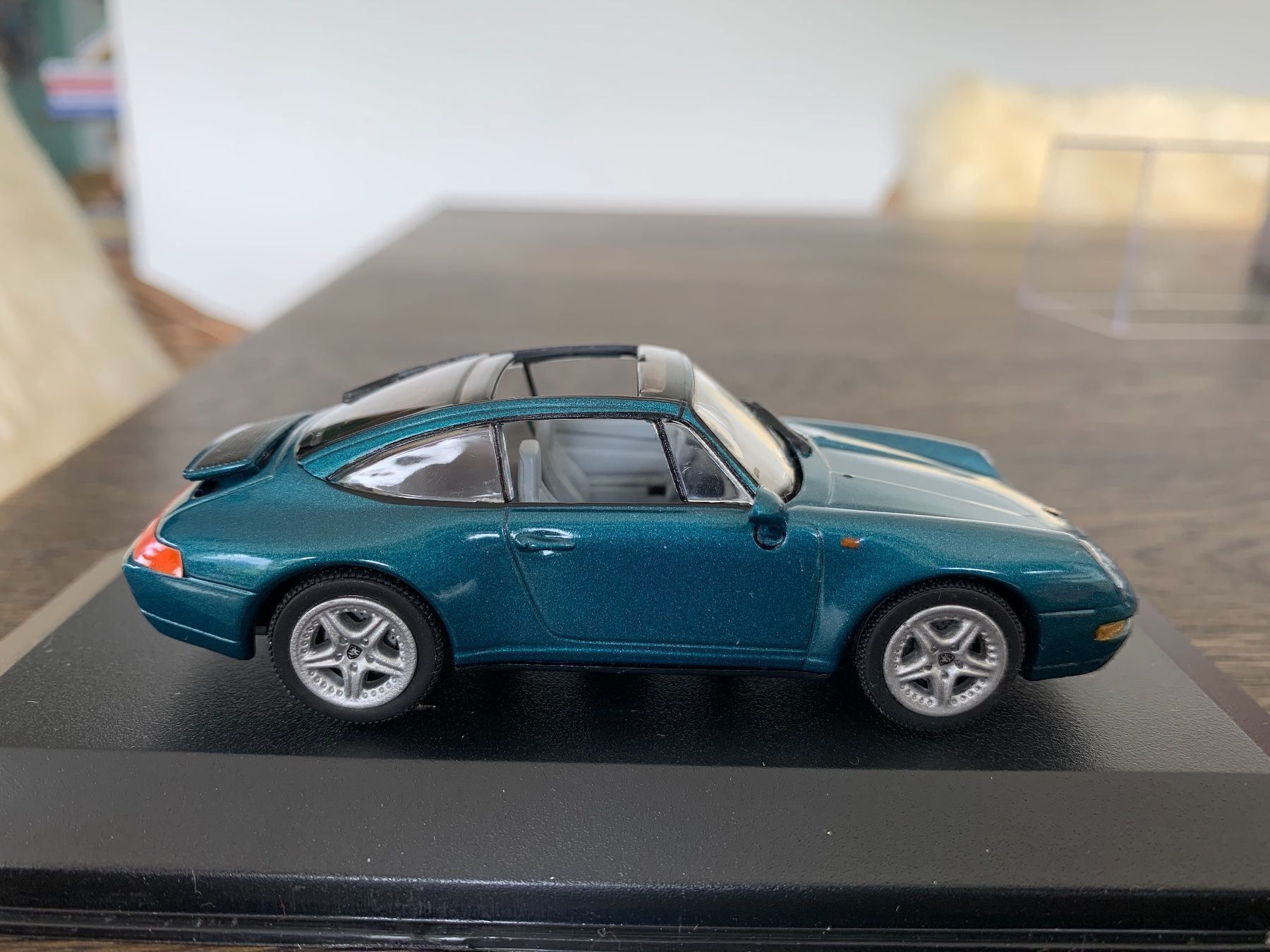 Minichamps Modellautos: Porsche 911 Targa 993 Minichamps – Neu und originalverpackt aus Weesen von Elmax1 1