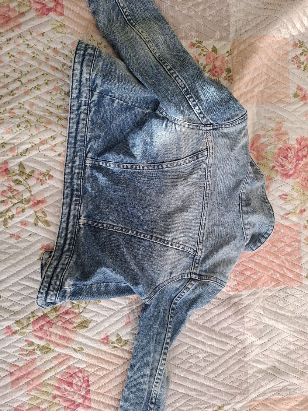 H&M Pantaloni: Jeansjacke H&M gr 110 – Usato da BALSTHAL venduto da ANNUCCIA_1 1