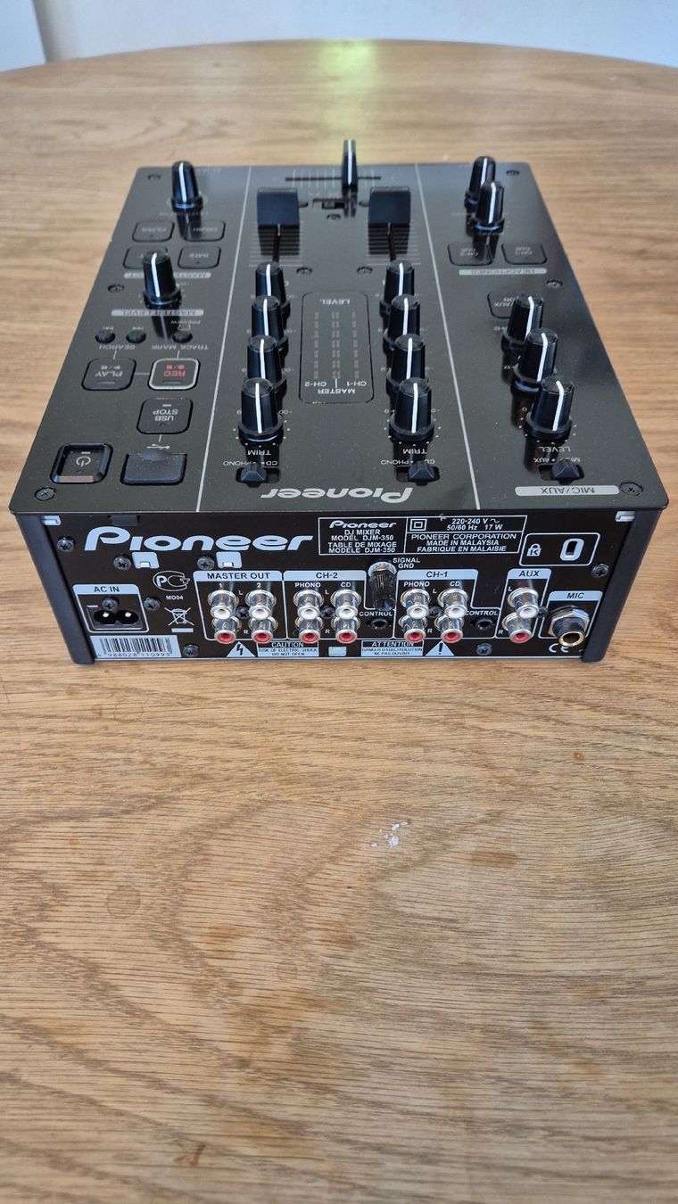 Pioneer Console di mixaggio: Pioneer DJM-350 Mixer Good Condition – Usato da Zürich venduto da topaxi 1