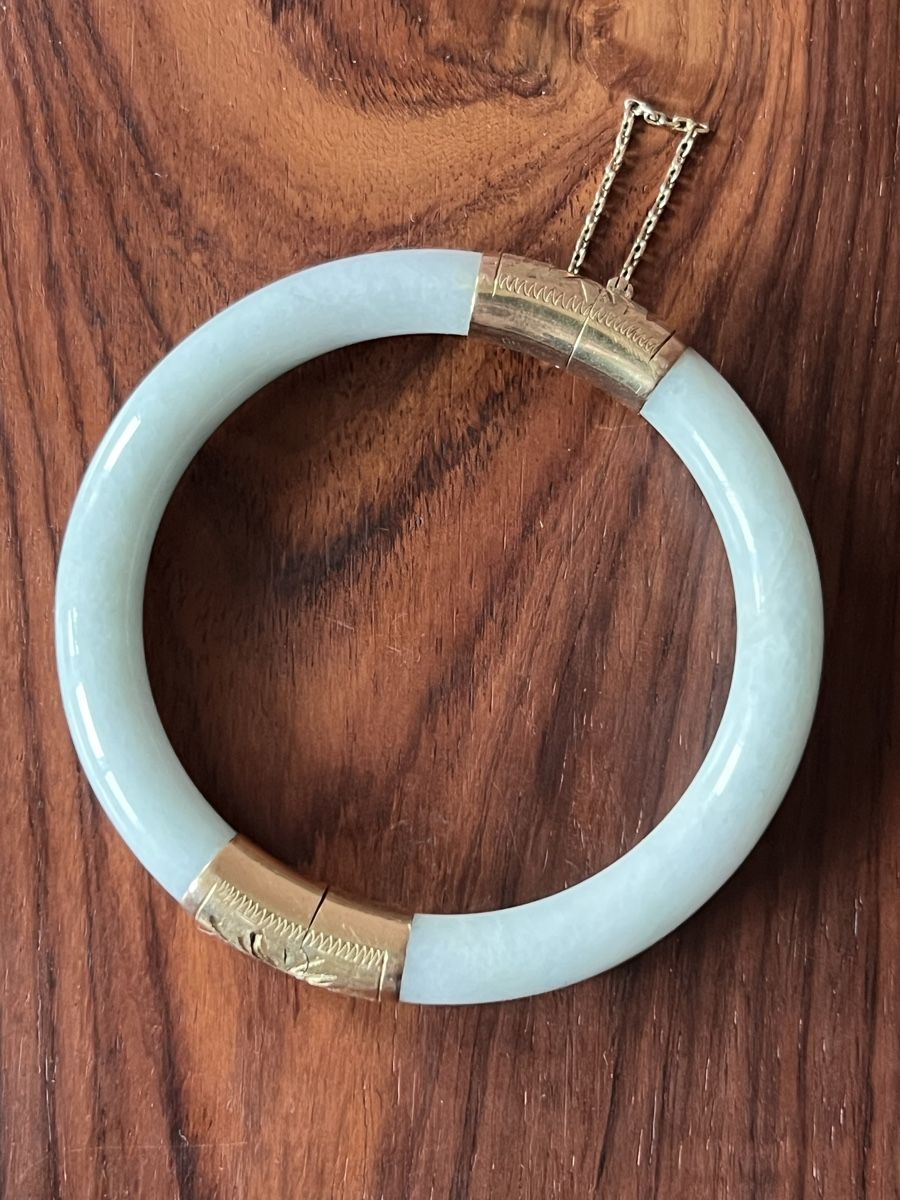 Bracciali & Braccialetti: Jade Armreif mit 14K Gold Verschluss – Usato da Zürich venduto da juergarno 1