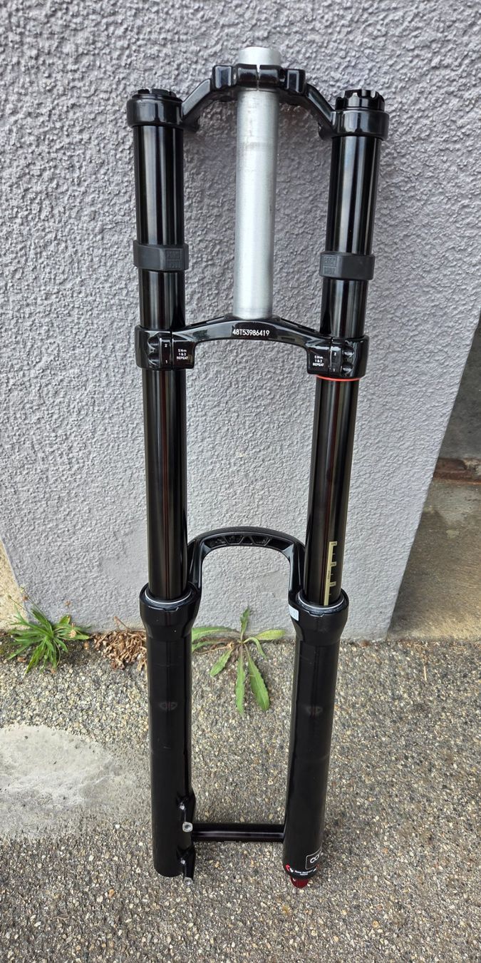 Rockshox Pezzi di ricambio: Fourche Rockshox Boxxer Team 2015 - 27.5" – Usato da Orbe venduto da Sdcr 3