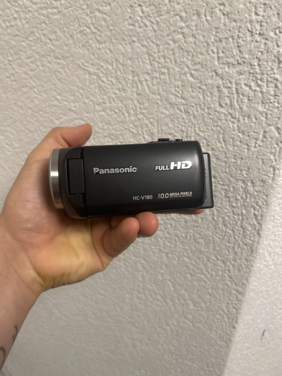 Panasonic Camcorder: Panasonic HC-V180 Camcorder Full HD – Neu (gemäss Beschreibung) aus Derendingen von Salem2s