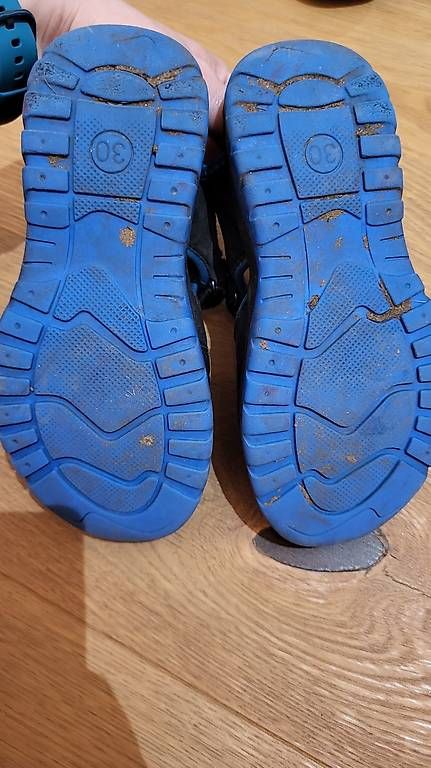 Scarpe per ragazzi: Sandalen blau schwarz Kappa Gr. 30 – Usato da Langendorf venduto da RE17 1
