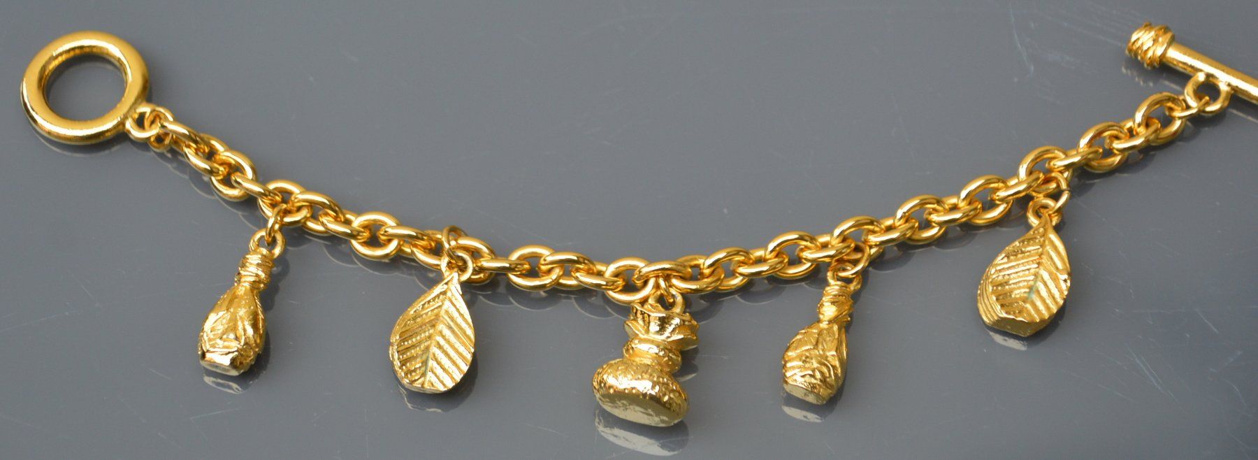 Armbänder & -reifen: Aemband Kenzo bracelet – Gebraucht aus Collonges von Auganien 3