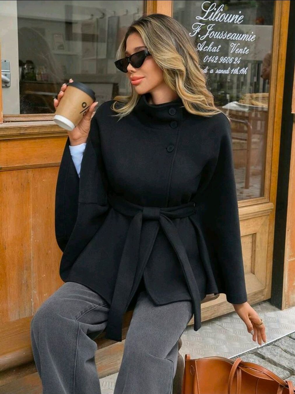 Giacche: ✨ Cape Jacke - 40/42 - Schwarz mit Bindegürtel – Nuovo (secondo la descrizione) da Thalwil venduto da VitaMini 3