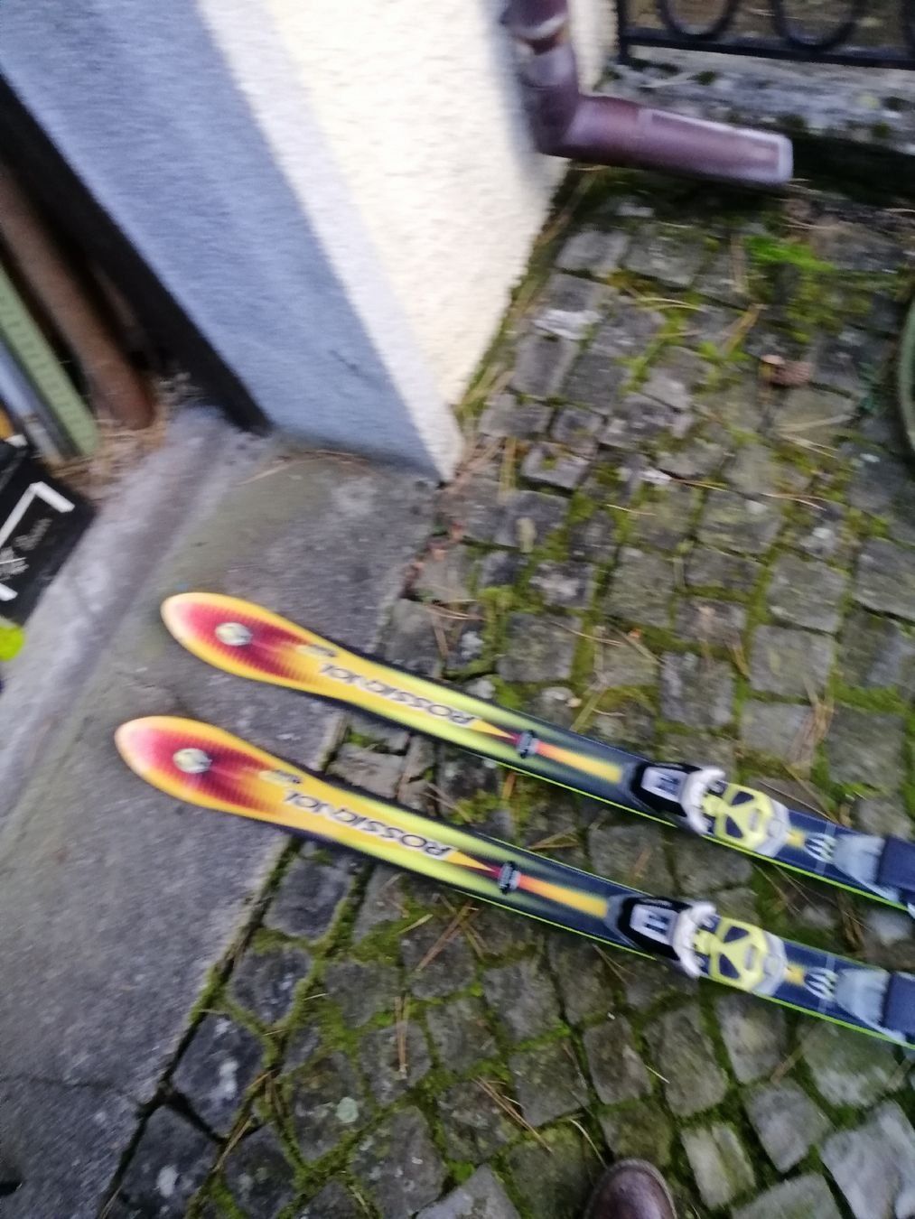 Rossignol Sci: Skis Rossignol 160 cm, fixations Salomon – Usato da Lausanne venduto da Jdelta 4