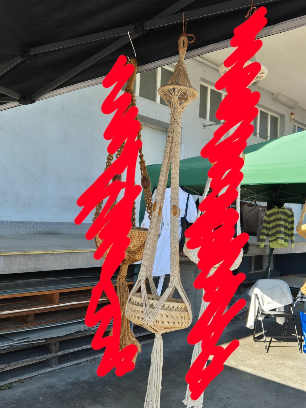 Alle Dekorationen: Blumenampel – Gebraucht aus Langenthal von Polarisstern