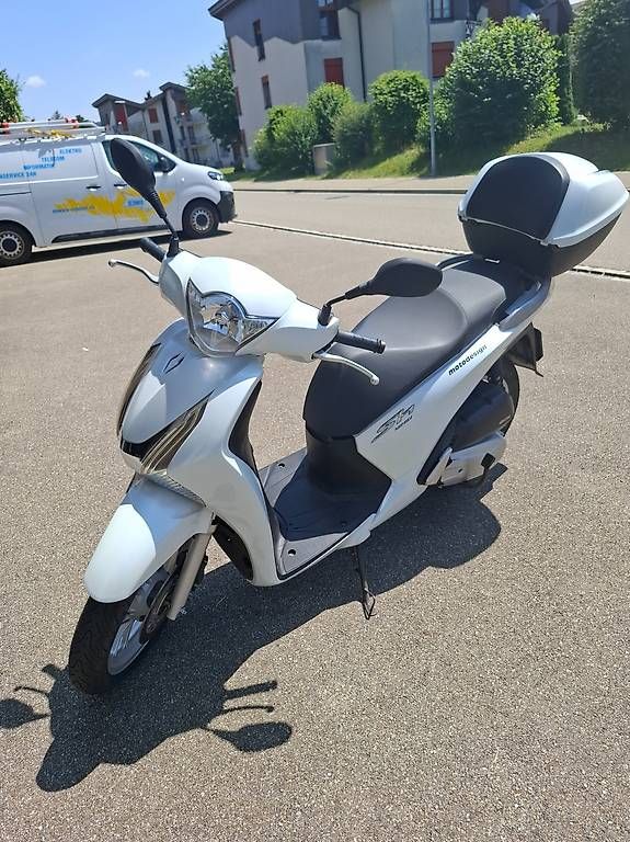 Scooter: Honda SH 125 ABS WIE NEU – Usato da Abtwil SG venduto da MOTOMAX 2