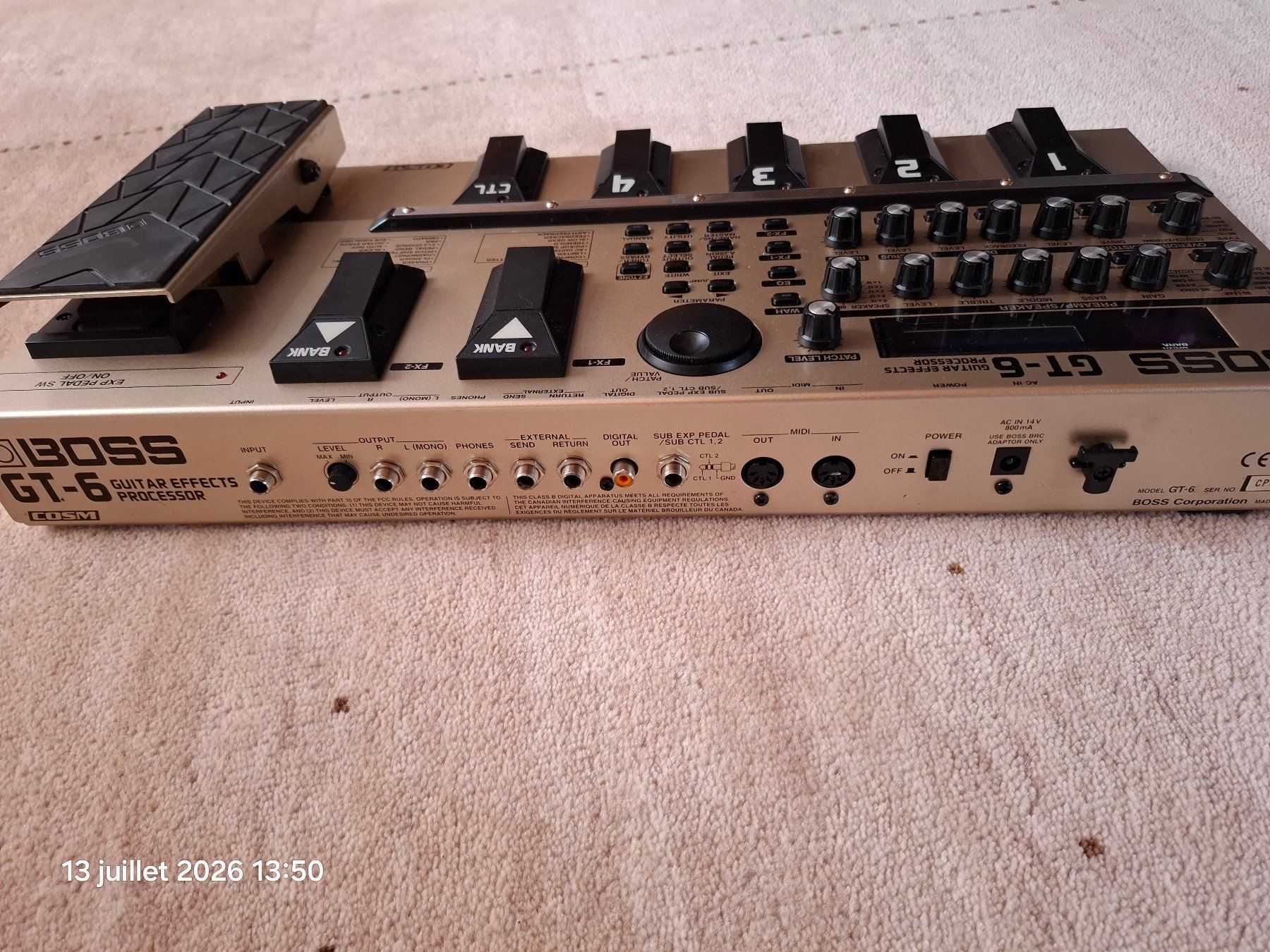 Instruments de musique: Boss GT-6 ****   1.-    **** – D'occasion à Yverdon-les-Bains par Dan00 2