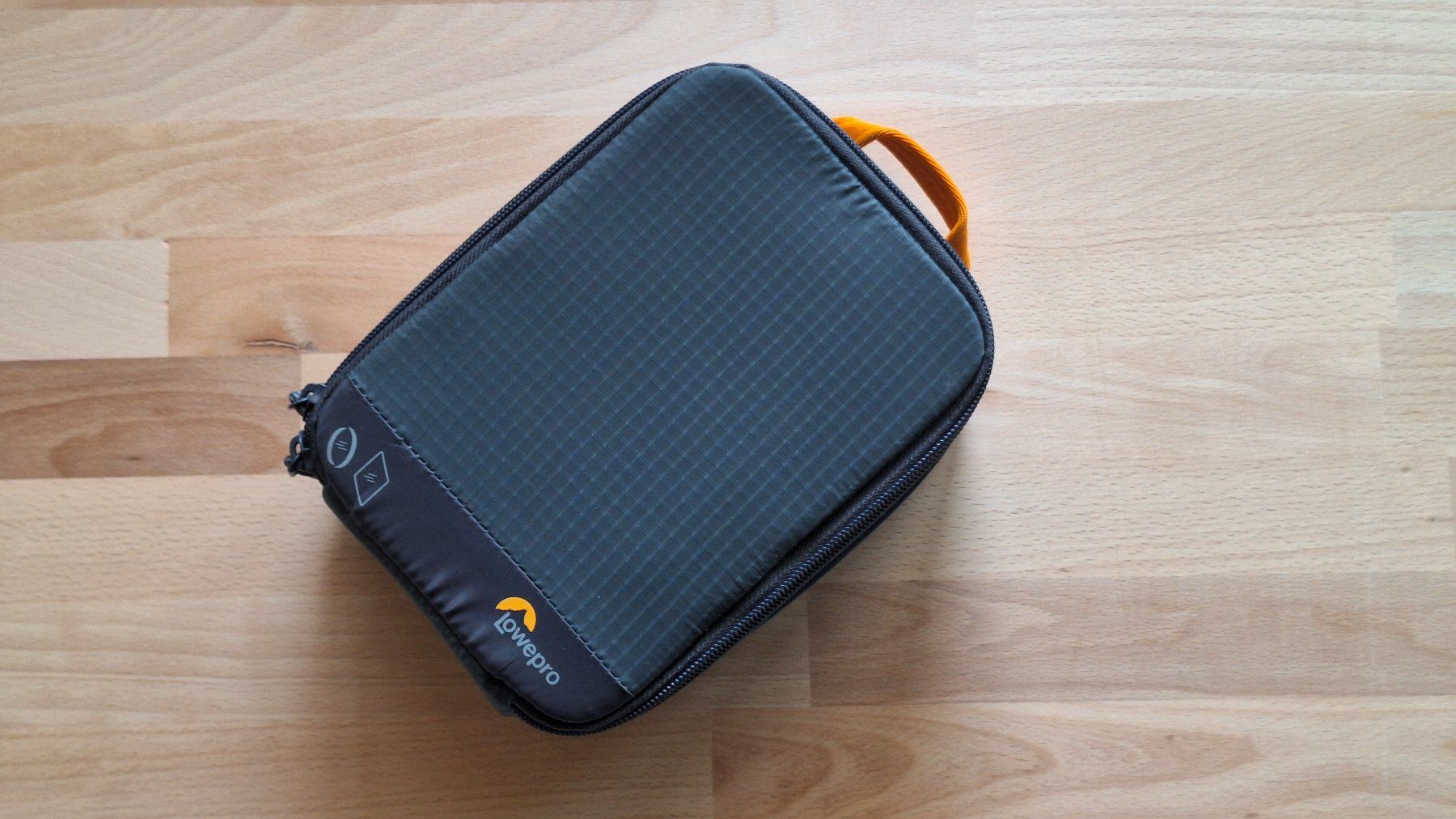 Lowepro Taschen: Lowepro Filtertasche – Gebraucht aus Steffisburg von olsa