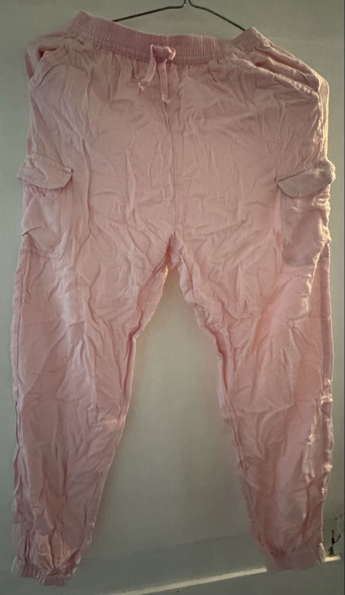 Pantaloni: Light pink cargo pants size 9-10 yrs summer style – Nuovo (secondo la descrizione) da Mühlethurnen venduto da ona_lyh6