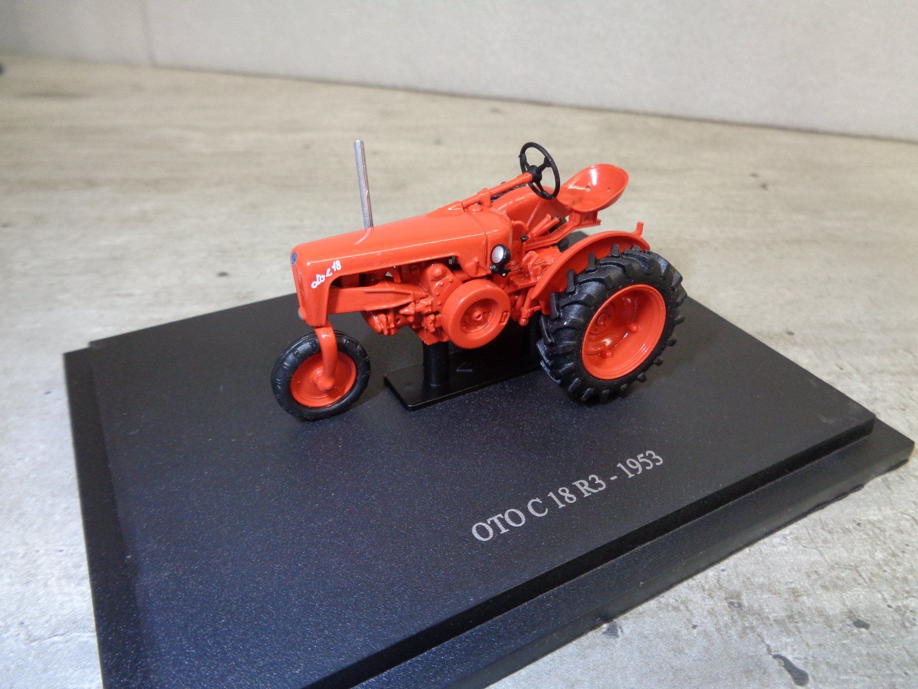 Kit di modellismo & Modellini statici: Hachette 1:43 Tracteur Traktor 1953 – Nuovo (secondo la descrizione) da Reconvilier venduto da rallycar 1
